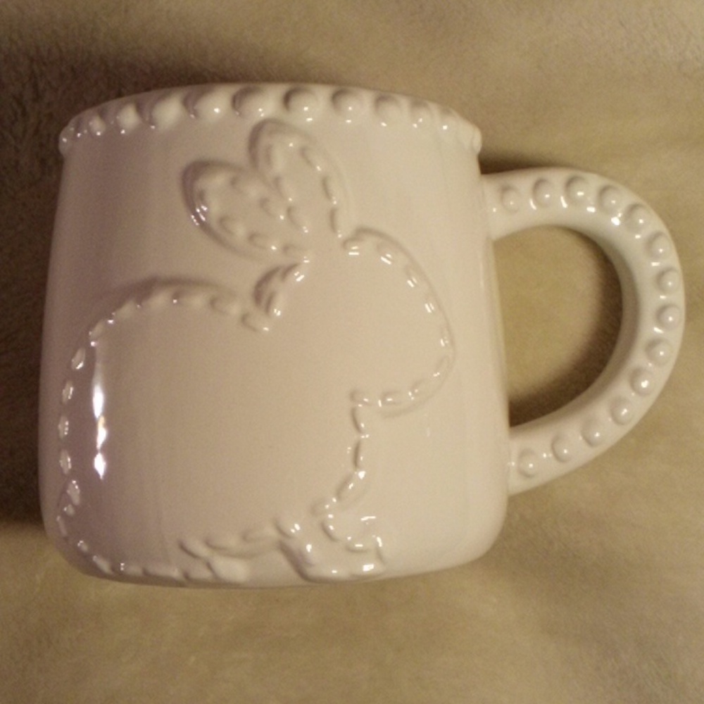 NEW!! ADORABLE BUNNY RABBIT MUG! 19.28 FL OZ MUG